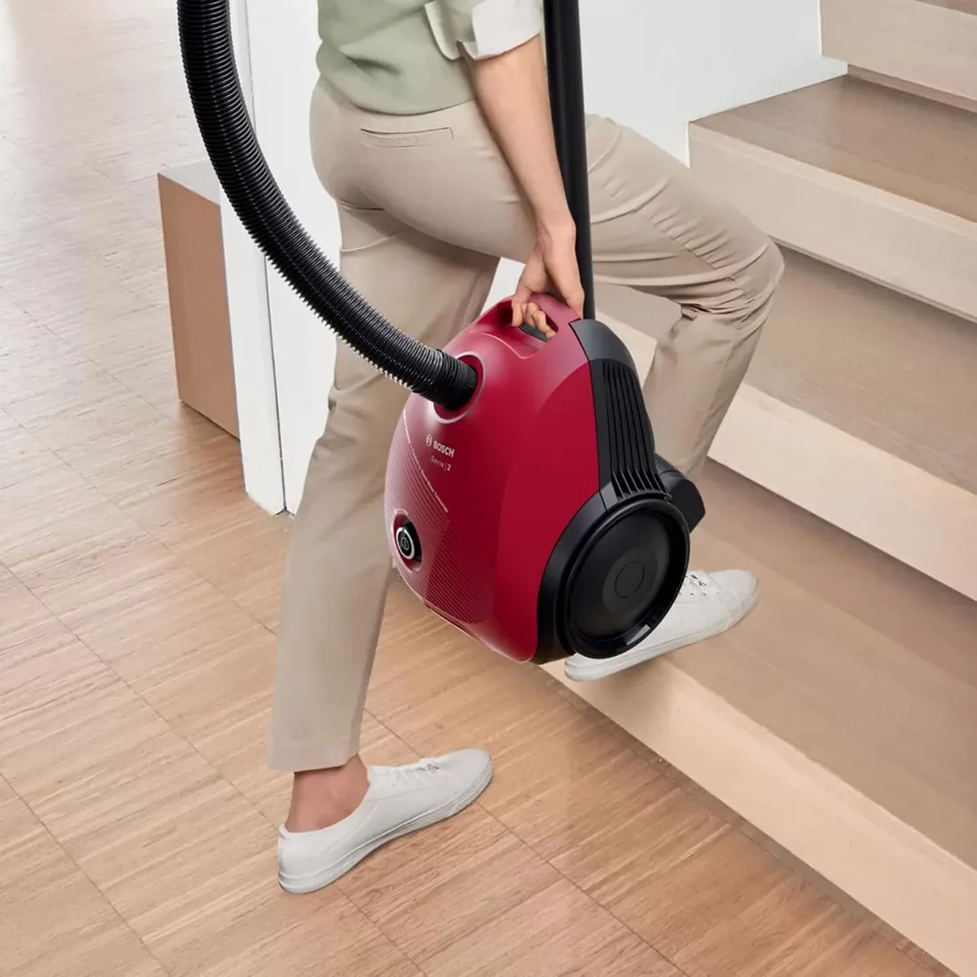 Bosch - Aspirador de Trineo con Bolsa, Serie 2, 600 W, 3.5 litros, 80 dB, Rojo, BGBS2RD1H foto 3