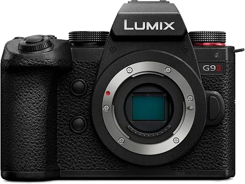 Panasonic LUMIX DC-G9M2E Cámara Micro Cuatro Tercios sin Espejo, 25,2 MP, 4K 120p/100p y 5,7K 30p/25p, AF Híbrido De Fase, bis de 5 Ejes, OLED LVF, Wi-Fi, Bluetooth, HDMI, Sin Lente, Negro