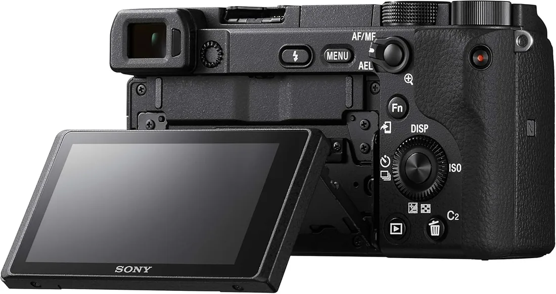 Sony Alpha 6400 cámara mirrorless (APS-C) con Objetivo 18-135mm f/3.5-5.6, 24.2MP, vídeo 4K, Enfoque automático ultrarrápido 0.02s y Pantalla abatible, Ideal para fotografía de Viajes y vlogging foto 3