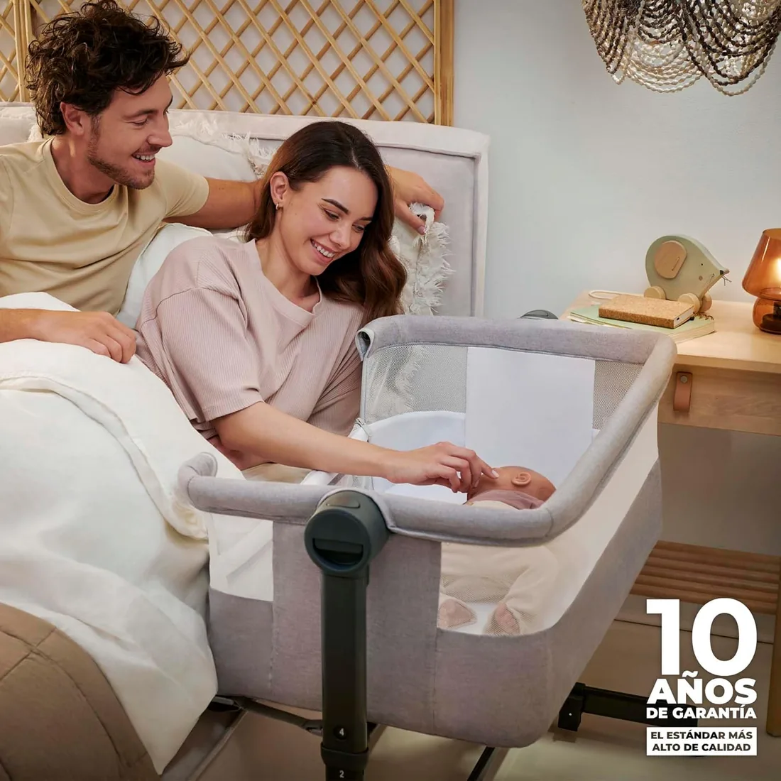 Kinderkraft Nestee UP 2 Cuna Colecho para Bebé con Colchón, Cuna de Cabecera, Fácil Ajuste de Cama de Padres, Ajuste de Altura, Buena Circulación de Aire, Ruedas transportarás, Beige foto 2