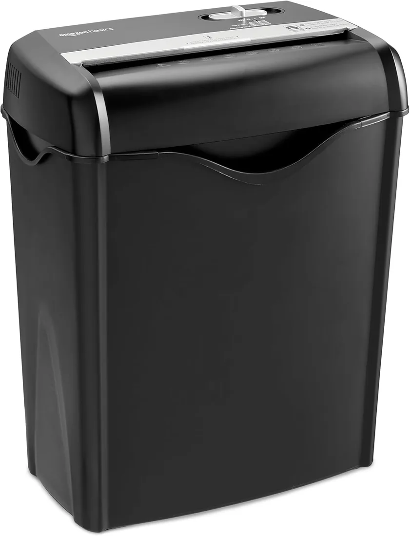Amazon Basics Trituradora de Papel de Corte Cruzado, de 5 a 6 Hojas, para Documentos A4 y Tarjetas de Crédito, Papelera de 14,5L, Color Negro