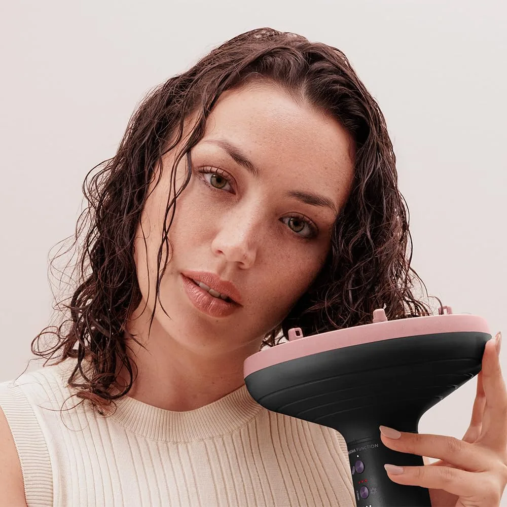 Cecotec Secador Difusor Pelo Rizado XXL DryWave Nébula Black. 1300W, Aceite de Argán y Queratina, Motor Brushless, PlasmaTech Antiencrespamiento, Modo Soft, 3 Velocidades y Temperaturas, 12 Púas foto 2