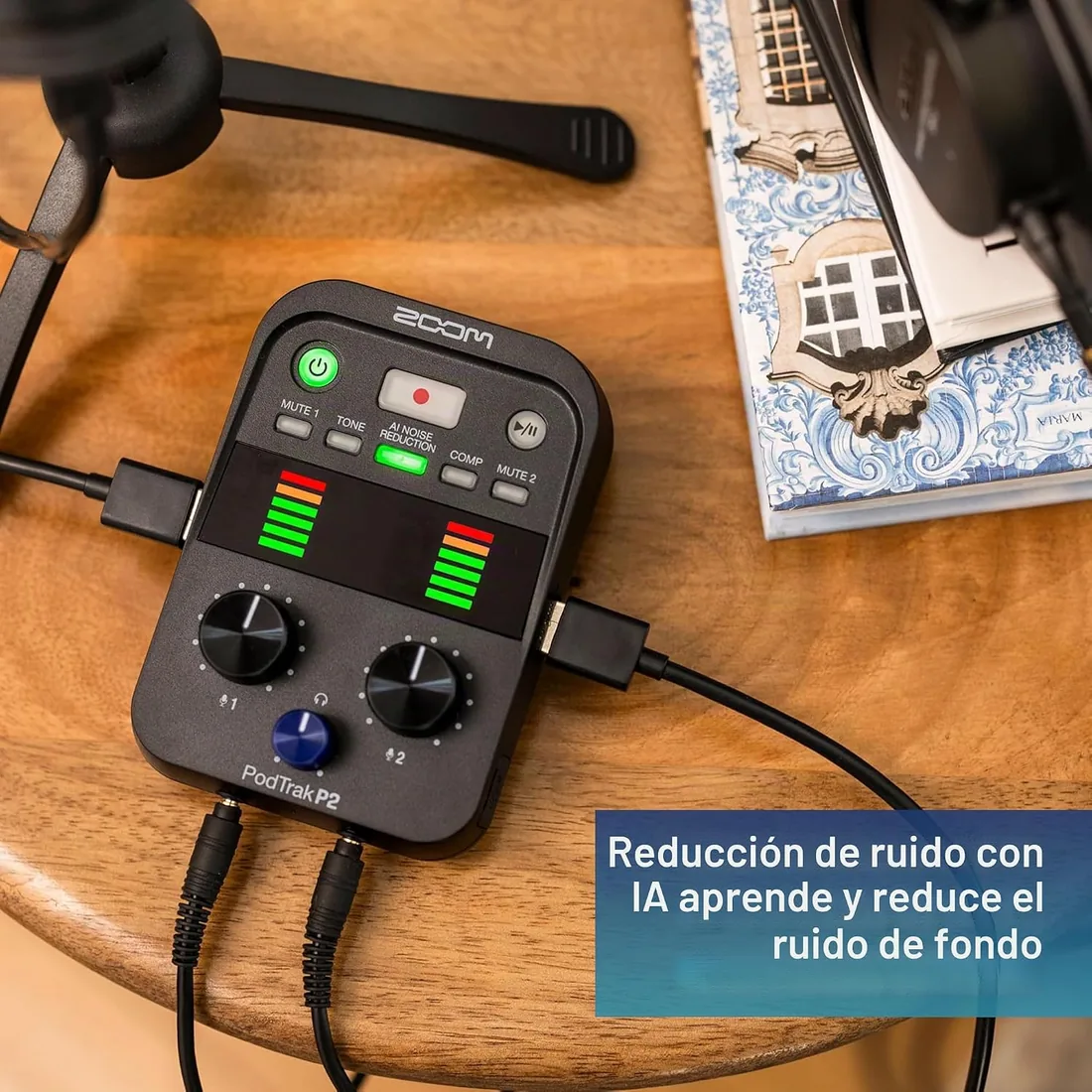 Zoom Grabadora de podcasts portátil P2 PodTrak e Interfaz de Audio USB | Mezclador de podcasting e Interfaz para grabación de Podcast móvil en Calidad de transmisión | 2 entradas de micrófono USB | foto 3