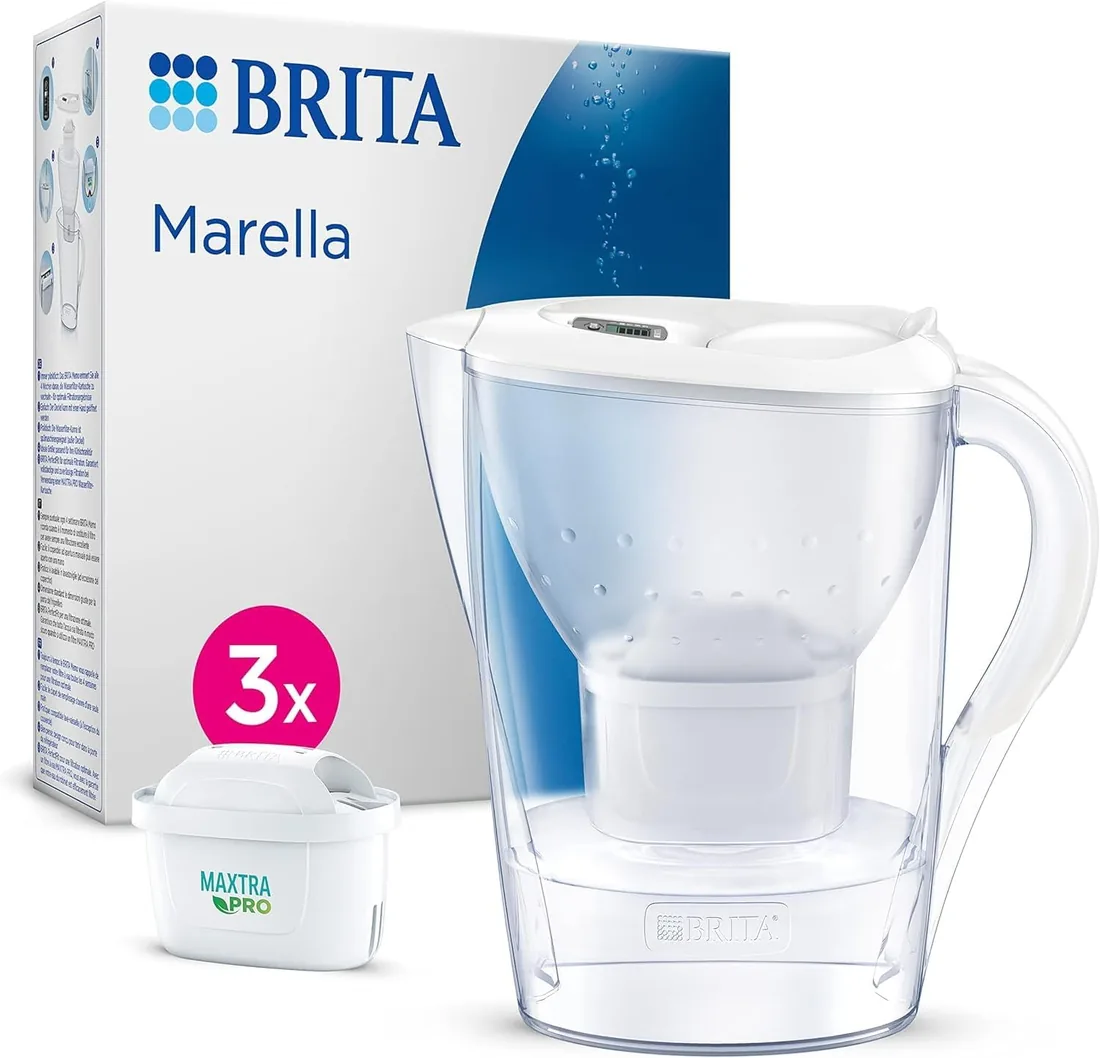 BRITA Jarra filtradora de agua MAXTRA Marella, 3x filtro Pure Performance | Blanca (2.4L) jarra apta para puerta de frigo con pantalla digital y tapa abatible, reduce PFAS, cloro, cal e impurezas