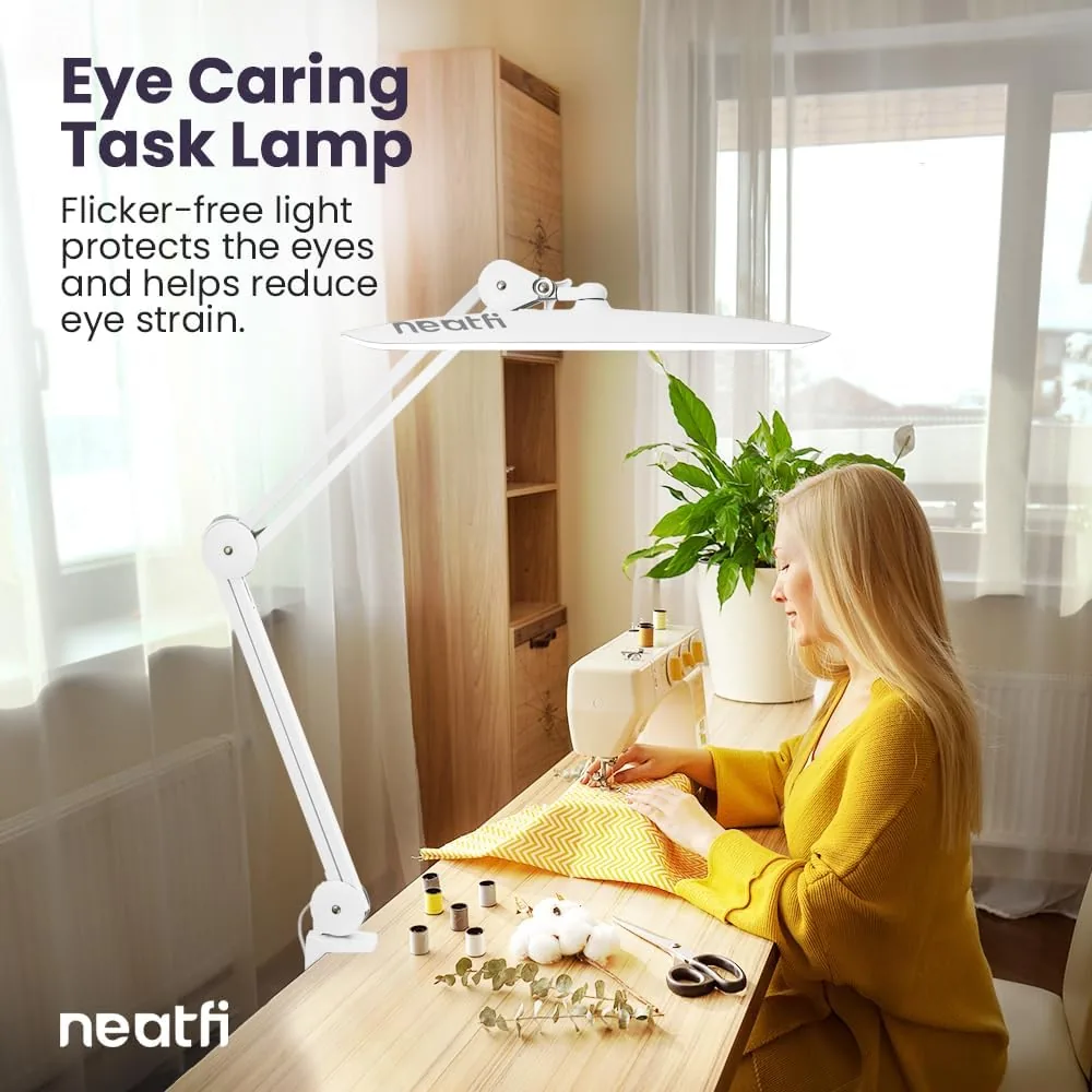 Neatfi XL Lámpara de Escritorio LED de 24W y 2200 Lúmenes con Abrazadera – Iluminación de Trabajo Sin Sombras | 4 Niveles de Regulación | Cabezal Ancho de 50 cm (Blanco, No-CCT con Abrazadera) foto 2
