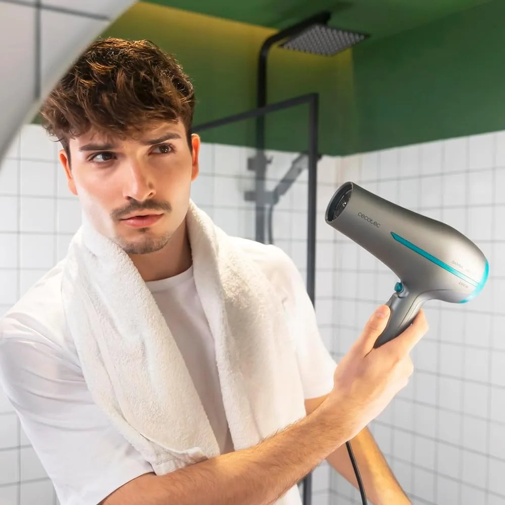 Cecotec Secador de Pelo Iónico Bamba IoniCare 5200 Aura Black. 2300W, Concentrador y Difusor, Cabello Sin Encrespamiento, Motor DC, Ion Real, Gran Caudal de Aire, 2 Velocidades y 3 Temperaturas foto 3