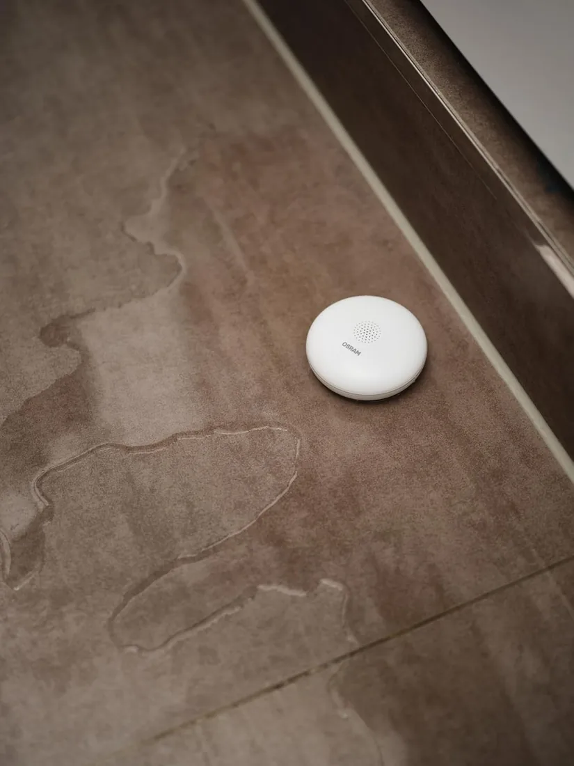 OSRAM Smart+ WiFi Detector de Agua, Blanco | SMART+ WIFI Water Detector, Bewegungsmelder, 69 mm dia, , Paquete de 1 foto 3