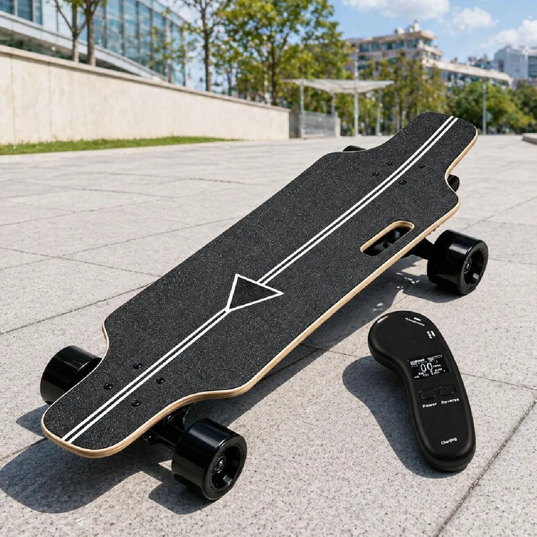 Skateboard Eléctrico, Longboard Eléctrico con Mando LED Mejorado – Velocidad Máxima 25 O 50 Km/H, Control De 4 Velocidades, Capacidad 150 Kg, para Adultos Y Adolescentes Single-Drive-15km